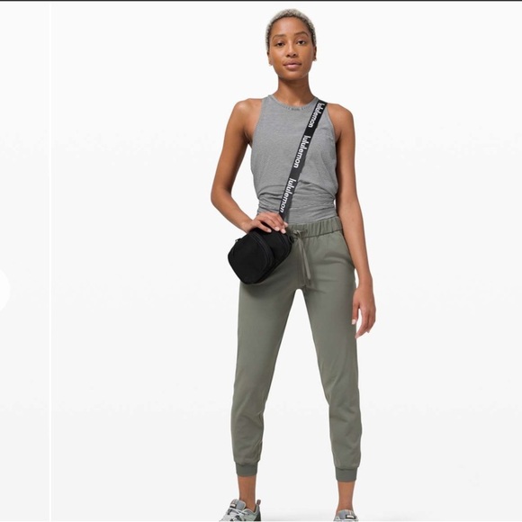 Lululemon All Tied Up Tank in Grey/White Stripes Size S - Picture 3 of 11